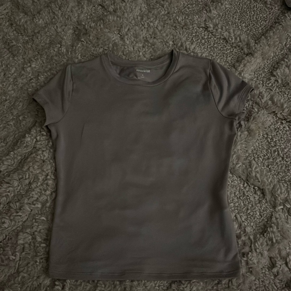 Hollister shirt